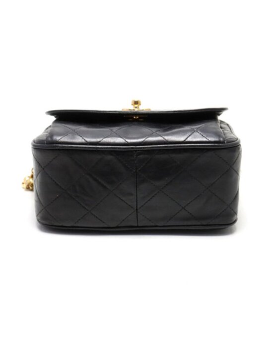 Chanel Quilted GD Metal Fittings Shoulder Bag - Picture 4 of 16
